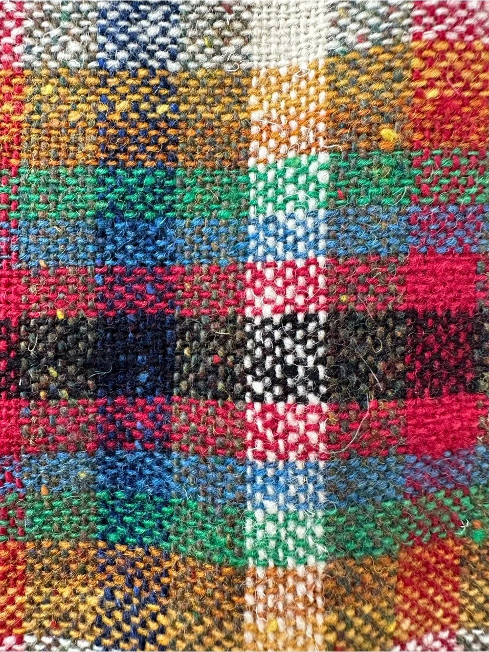 Donegal Handwoven Irish Wool Tweed Plaid Scarf Red Green Tartan Fringe Academia